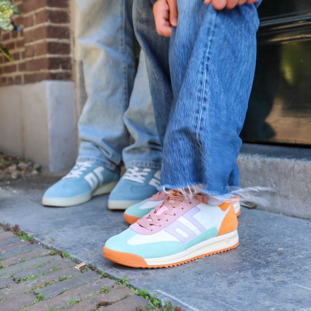 Back 70 sneakers