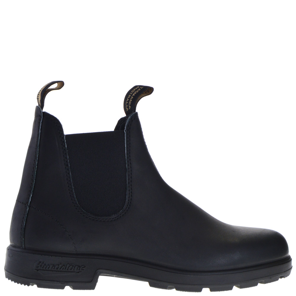 blundstone black chelsea boots