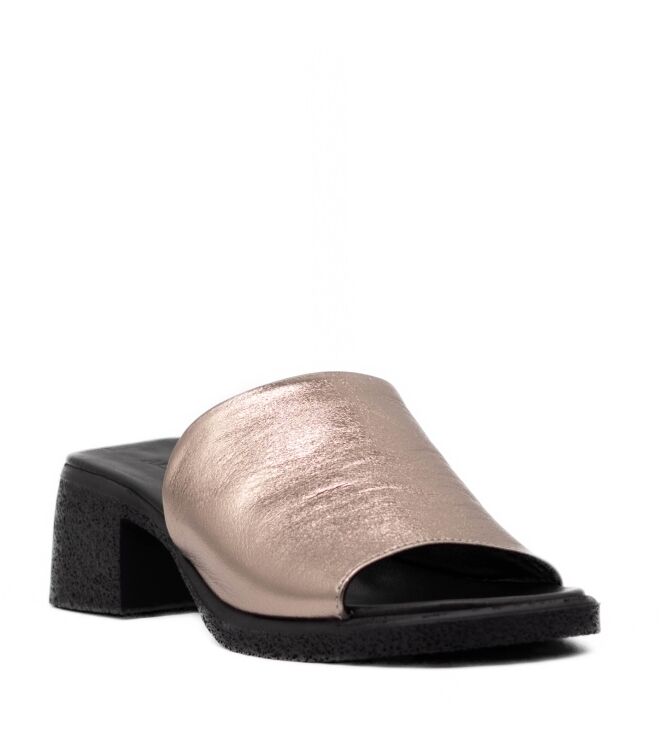 All Black Muiltjes in Goud online kopen.