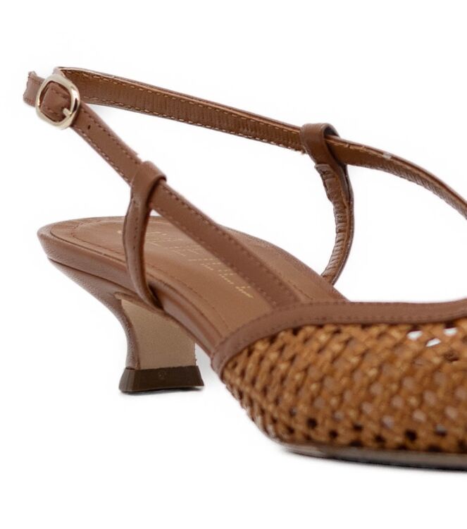 Julie Dee Dames Puntige sling ballerina's met hak in Naturel online kopen 