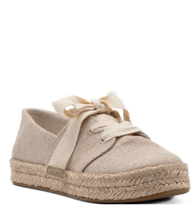 Toms Dames Lage Veterschoenen in Champagne Metallic Goud online kopen