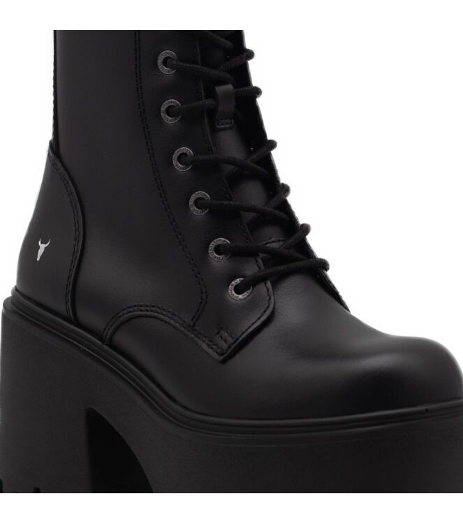 Windsor Smith Windsor Smith dames veterschoen zwart Black Winds or Smith Veterschoenen in Zwart online kopen.