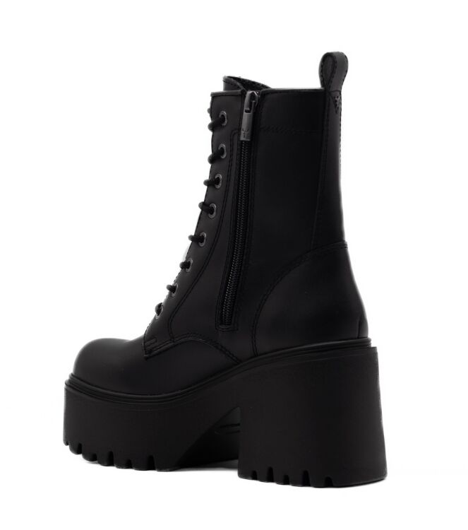 Windsor Smith Windsor Smith dames veterschoen zwart Black Winds or Smith Veterschoenen in Zwart online kopen.