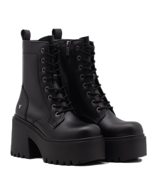 Windsor Smith Windsor Smith dames veterschoen zwart Black Winds or Smith Veterschoenen in Zwart online kopen.