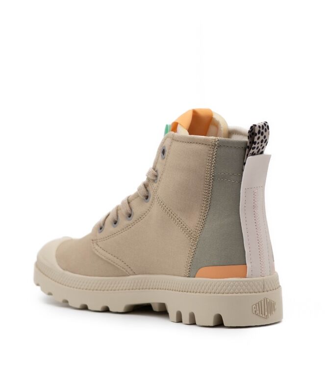 Palladium Dames Hoge Veterschoenen in Beige online kopen