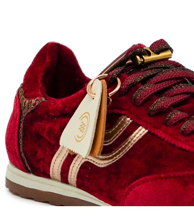 Prima-base Prima-base dames sneakers rood velvet 069 Prima-base dames sneakers rood velvet 25 rood donker bordeaux Direct leverbaar uit de webshop van www.taft.nl/